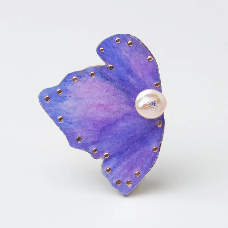 Bunny-Ear Iris Botanical Brooch – Single Blossom Design