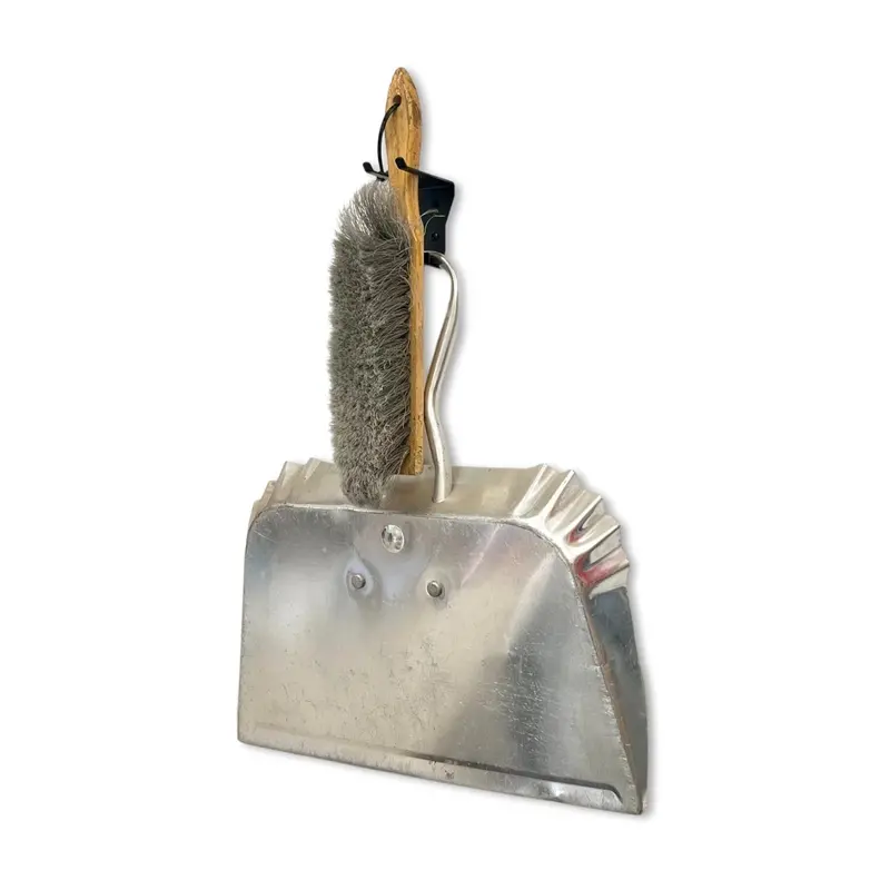 Hand Broom and Dustpan Wall Mounting Kit