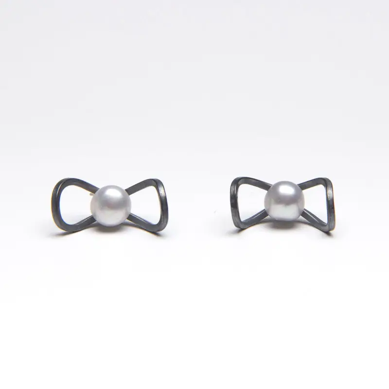 Infiniti Pearl Post Earrings – Matte Black Finish