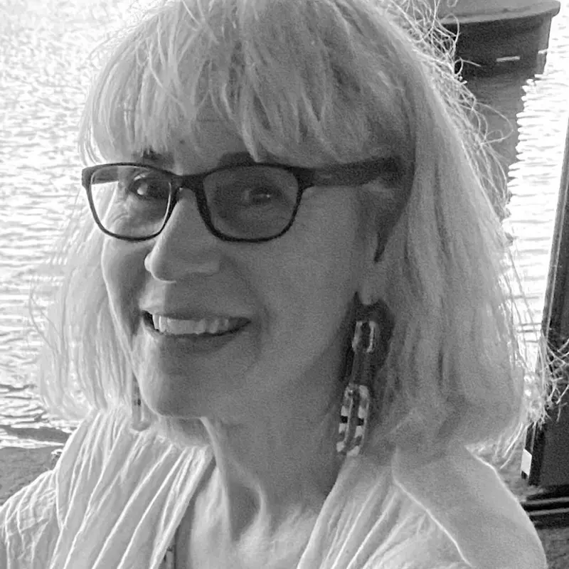 Nancy Mégan Corwin – Contemporary Jewelry Maker
