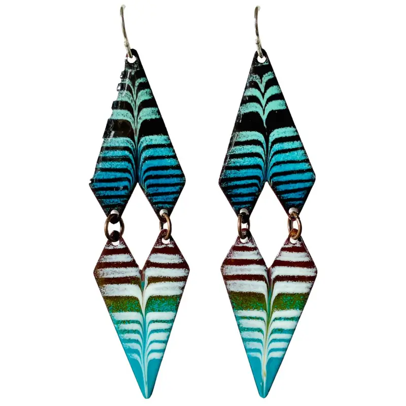 Waterfall-Inspired Dangle Earrings – Textured Metal Flow